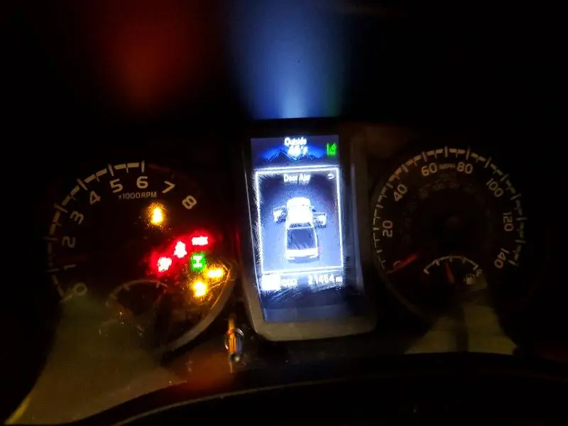 2019 TOYOTA TACOMA SR V6  