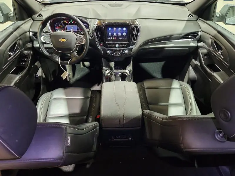 2023 CHEVROLET TRAVERSE LT  