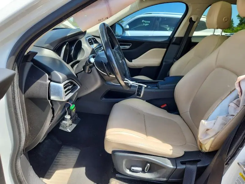 2019 JAGUAR F-PACE   