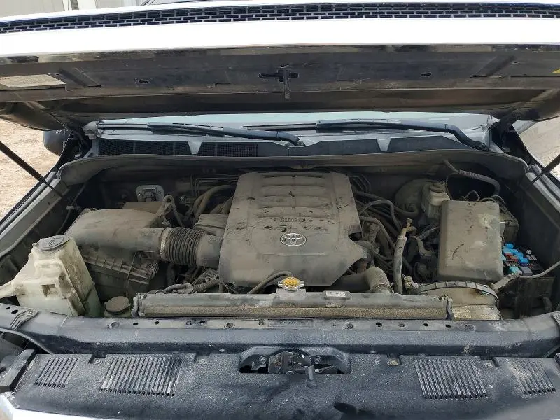 2016 TOYOTA TUNDRA CREWMAX SR5  