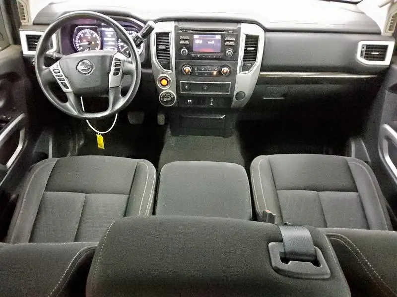 2017 NISSAN TITAN XD SV