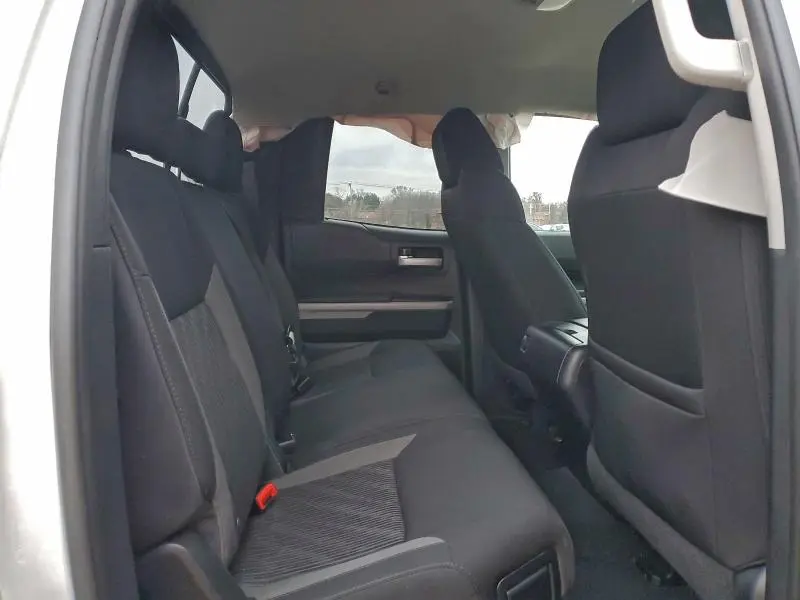 2017 TOYOTA TUNDRA DOUBLE CAB SR  