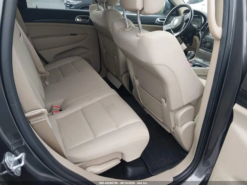 2019 JEEP GRAND CHEROKEE LAREDO E 4X4