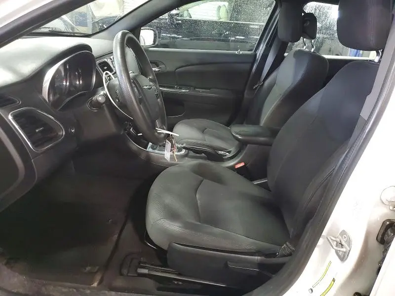 2014 CHRYSLER 200 LX  