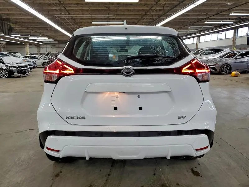 2023 NISSAN KICKS SV  