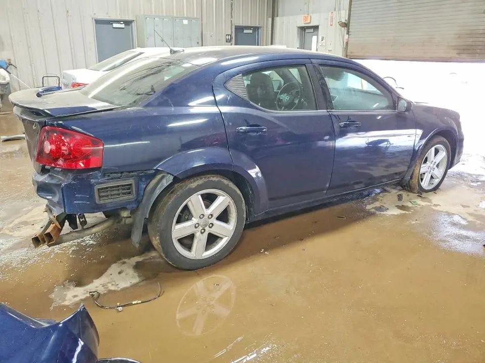 2013 DODGE AVENGER SE  