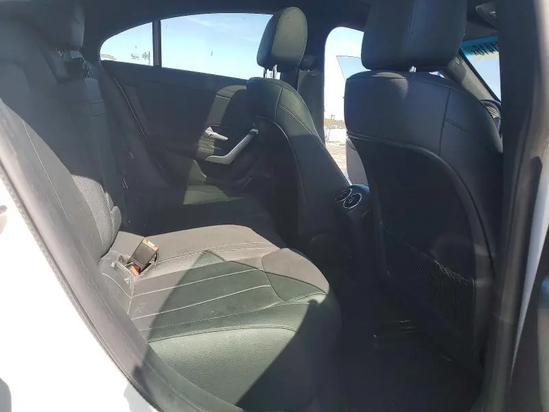 2025 MERCEDES-BENZ CLA 250  