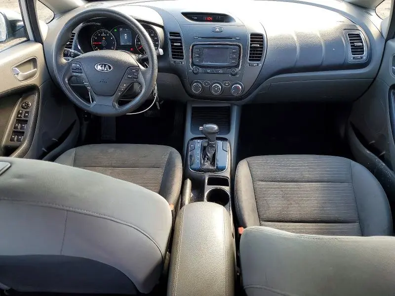2017 KIA FORTE LX  