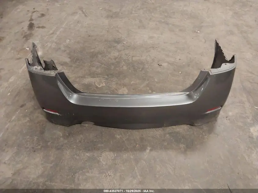 2015 NISSAN SENTRA SR