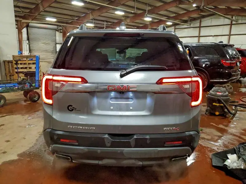 2020 GMC ACADIA AT4  