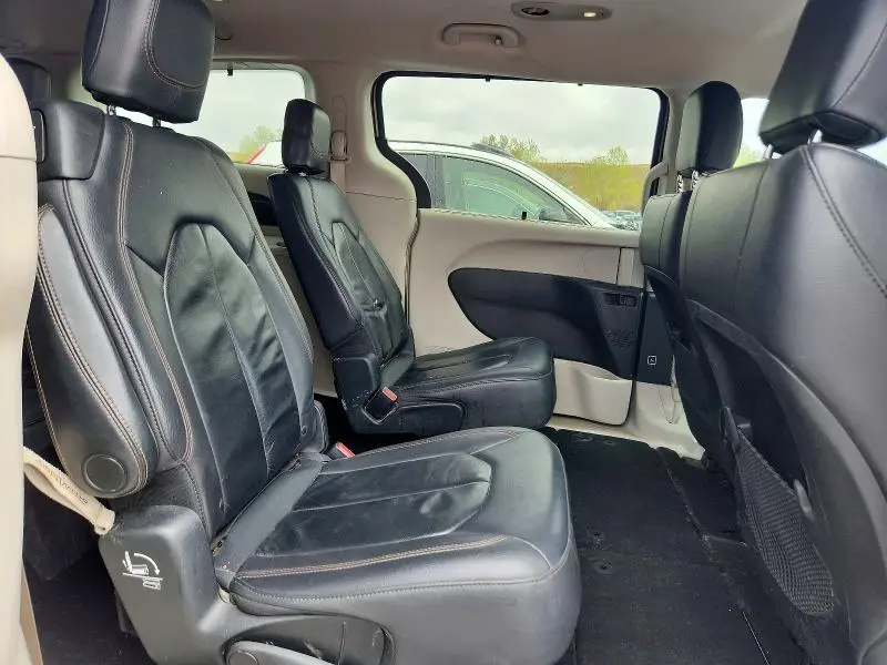 2017 CHRYSLER PACIFICA TOURING L  