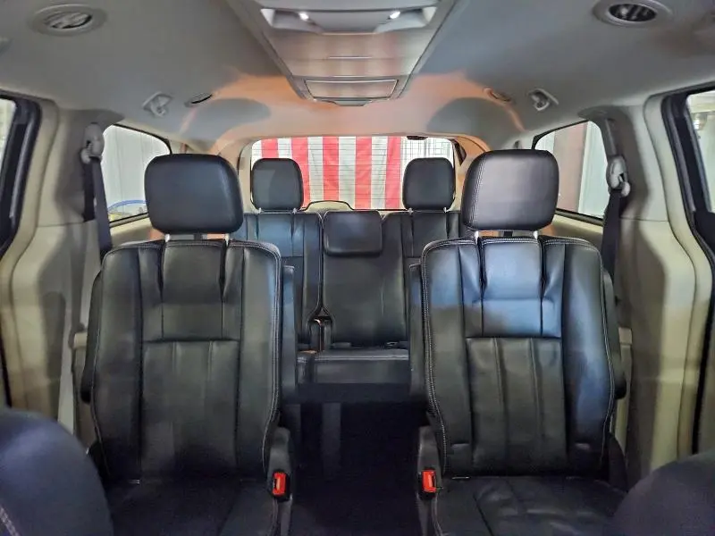 2013 CHRYSLER TOWN & COUNTRY TOURING  