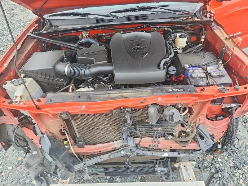 2017 TOYOTA TACOMA SR5 V6  