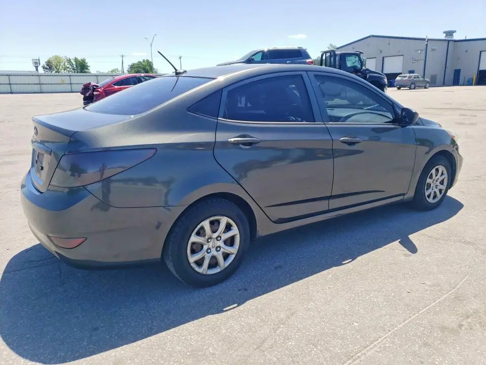 2013 HYUNDAI ACCENT GLS  