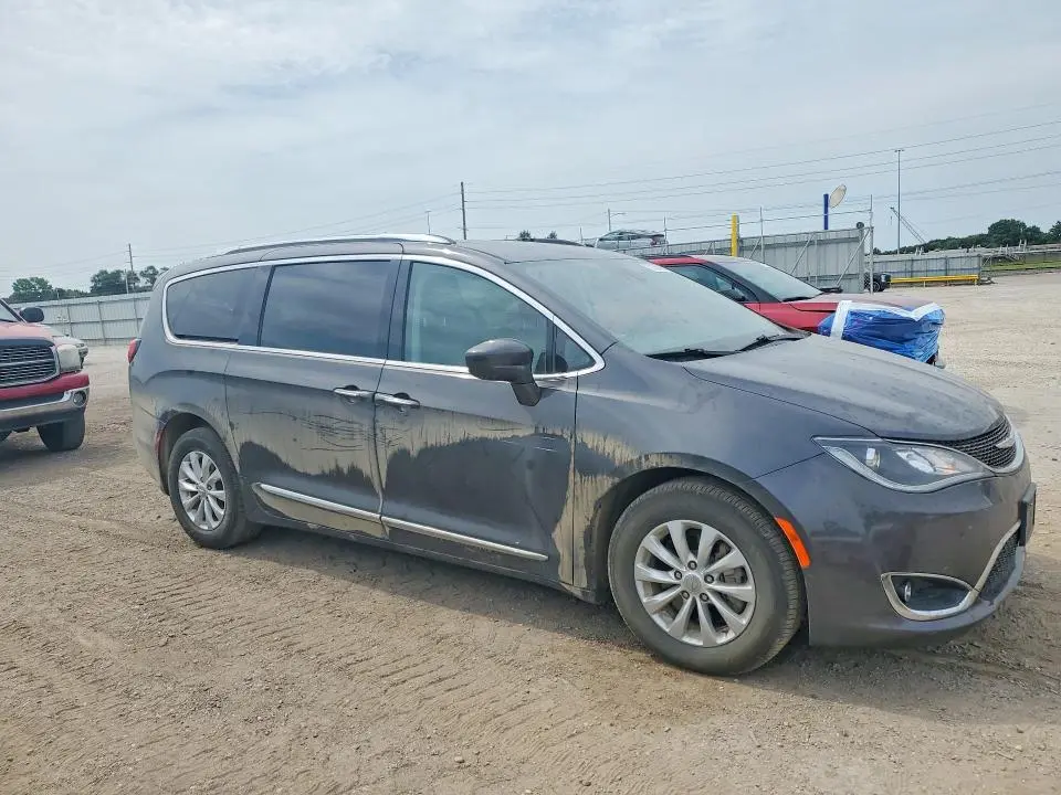 2018 CHRYSLER PACIFICA TOURING L PLUS  