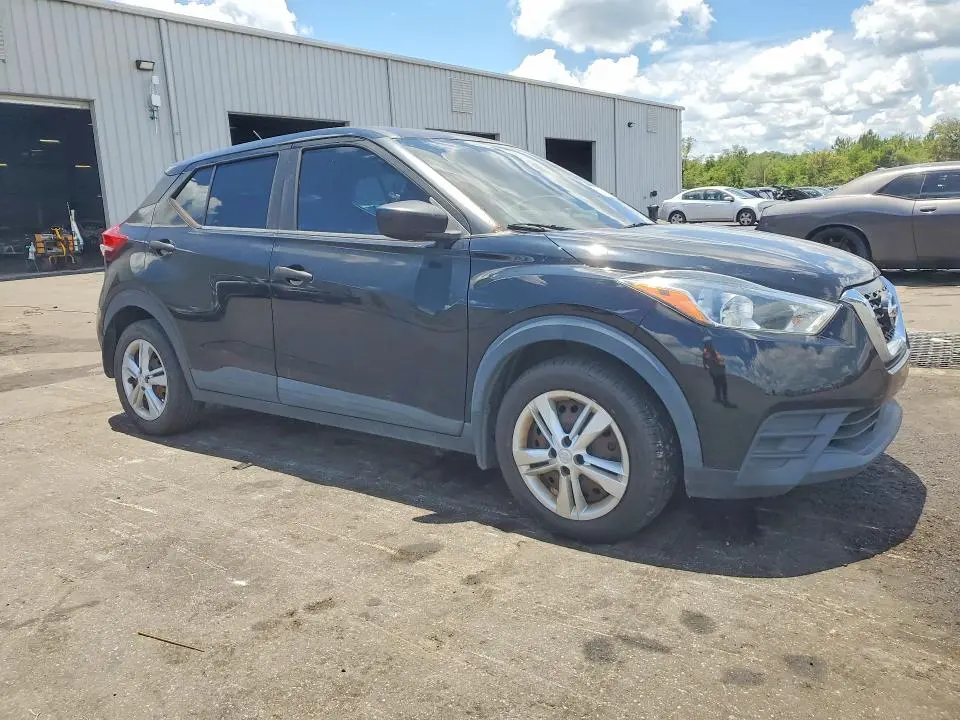 2020 NISSAN KICKS S  
