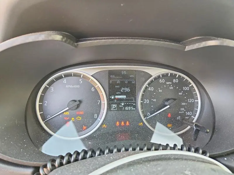 2024 NISSAN VERSA S  