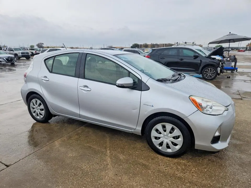 2014 TOYOTA PRIUS C ONE  