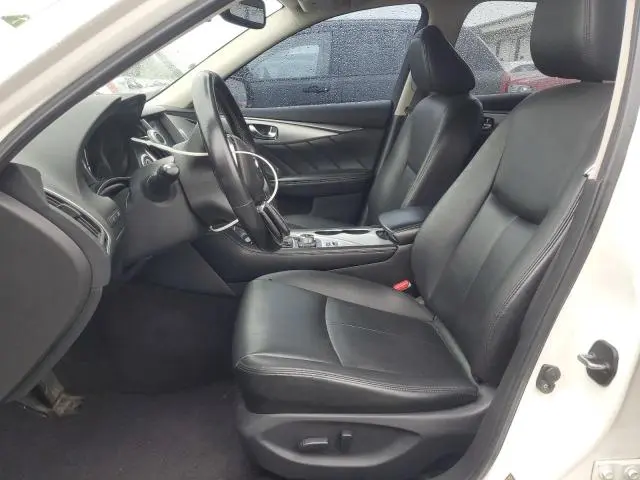 2021 INFINITI Q50 LUXE  