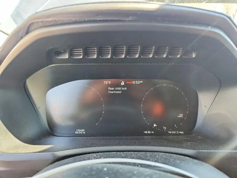 2016 VOLVO XC90 T6  