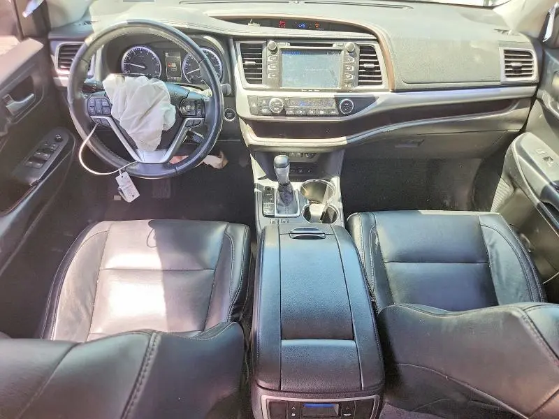 2018 TOYOTA HIGHLANDER XLE  