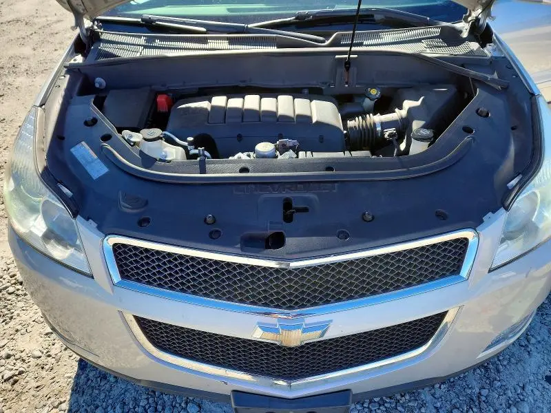 2011 CHEVROLET TRAVERSE LT  