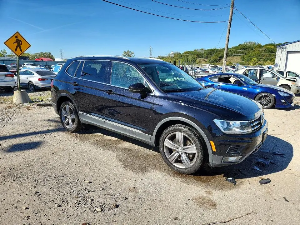 2020 VOLKSWAGEN TIGUAN SE  