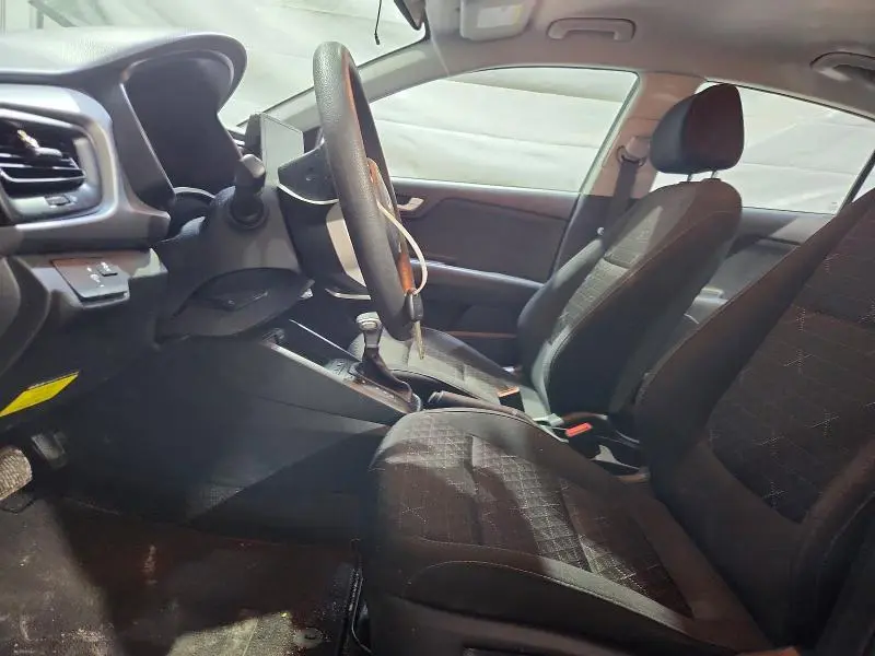 2023 KIA RIO LX  