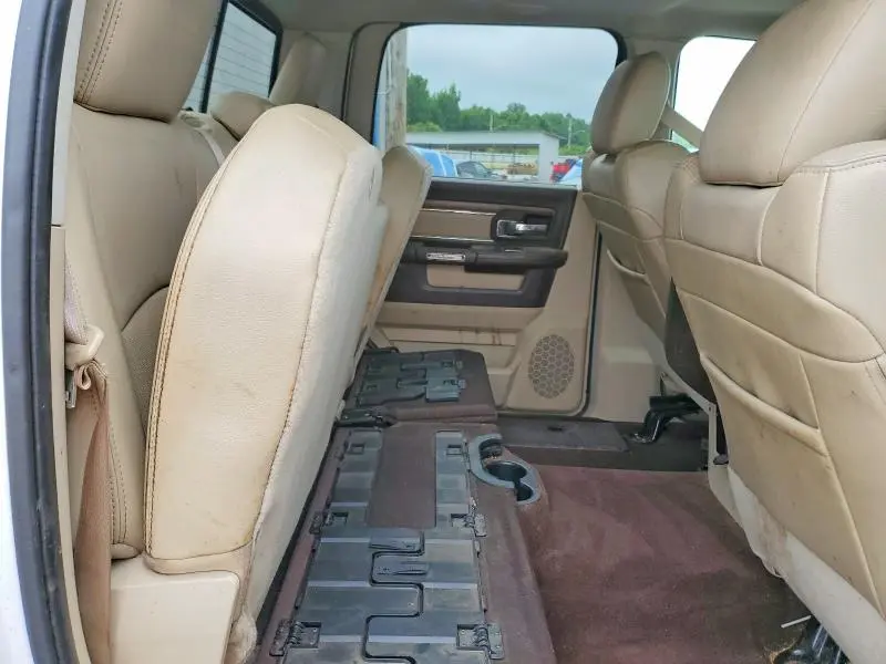2016 RAM 1500 LARAMIE  