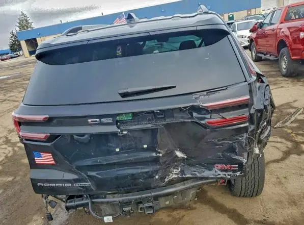 2025 GMC ACADIA DENALI  