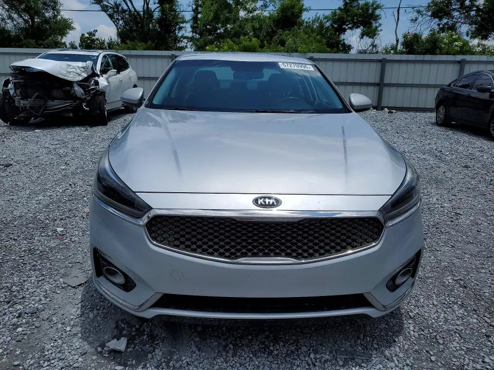 2017 KIA CADENZA PREMIUM  