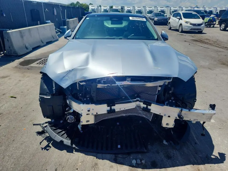 2026 MERCEDES-BENZ C 300  