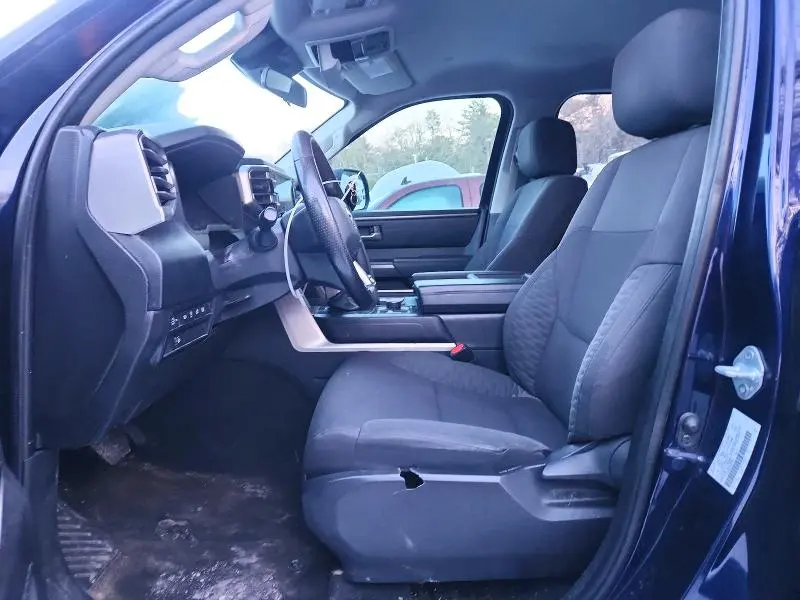 2023 TOYOTA TUNDRA DOUBLE CAB SR  