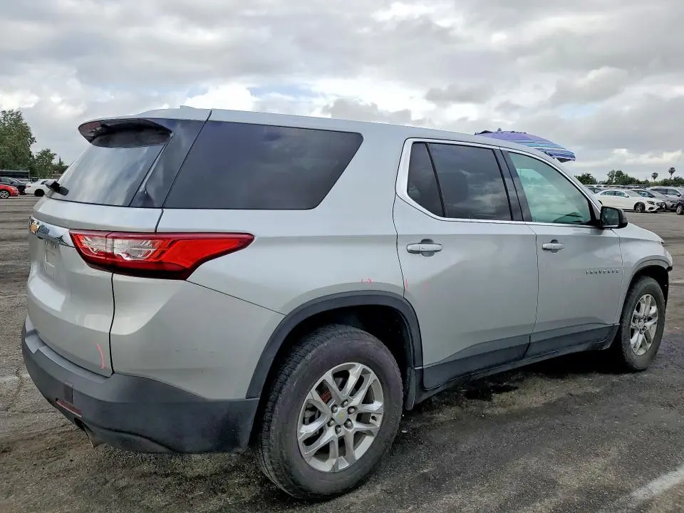 2021 CHEVROLET TRAVERSE LS  