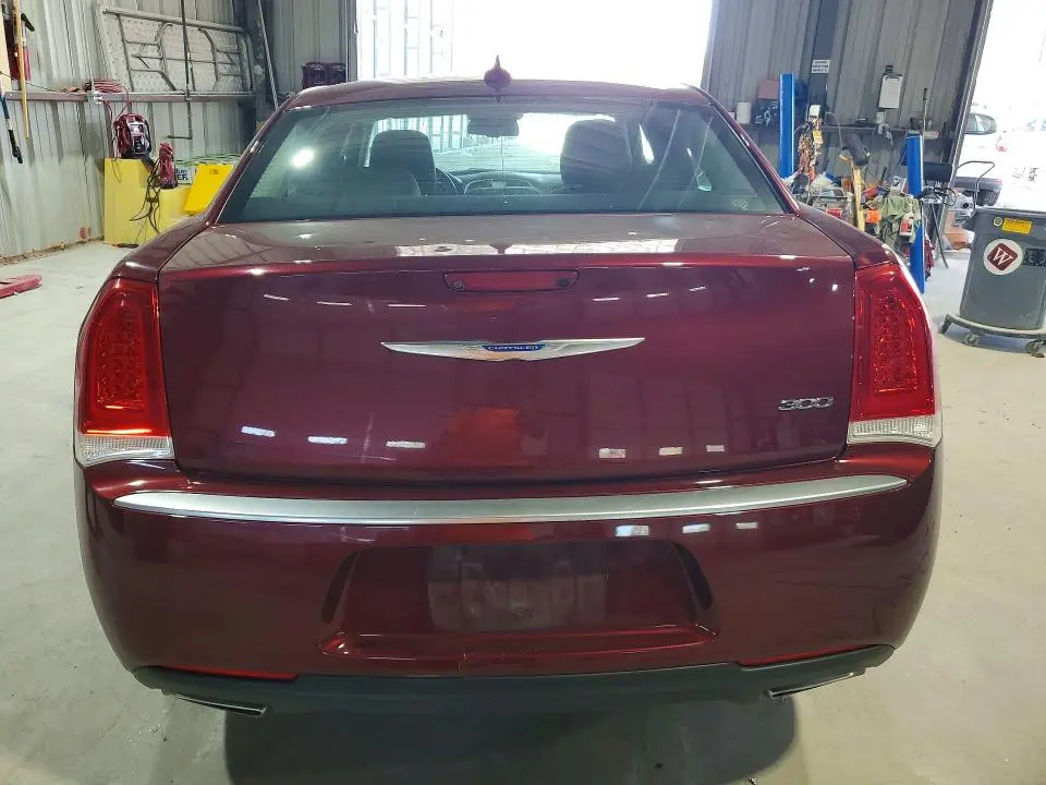 2018 CHRYSLER 300 TOURING  