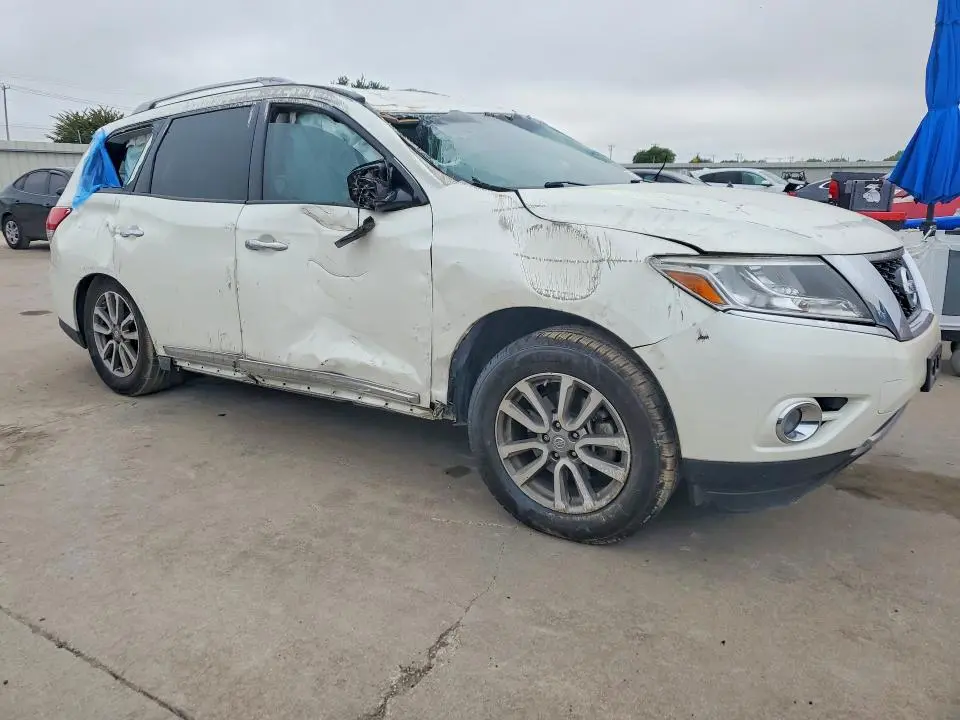 2015 NISSAN PATHFINDER SL  