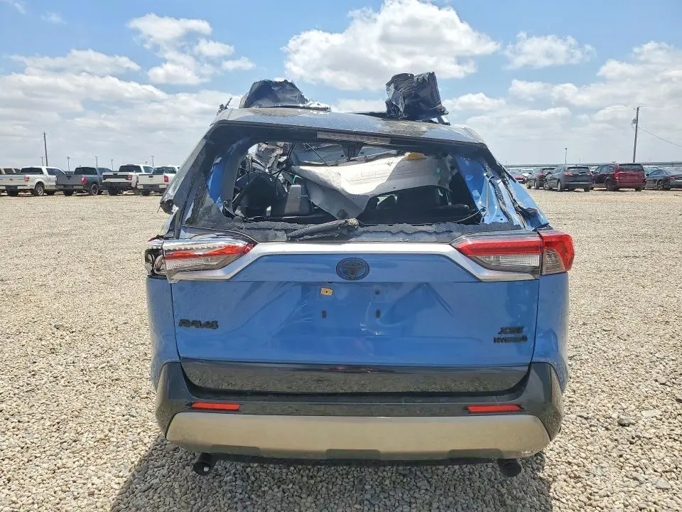 2024 TOYOTA RAV4 XSE  