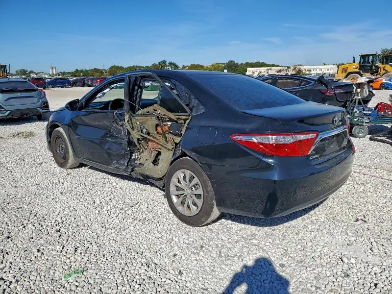 2016 TOYOTA CAMRY LE  