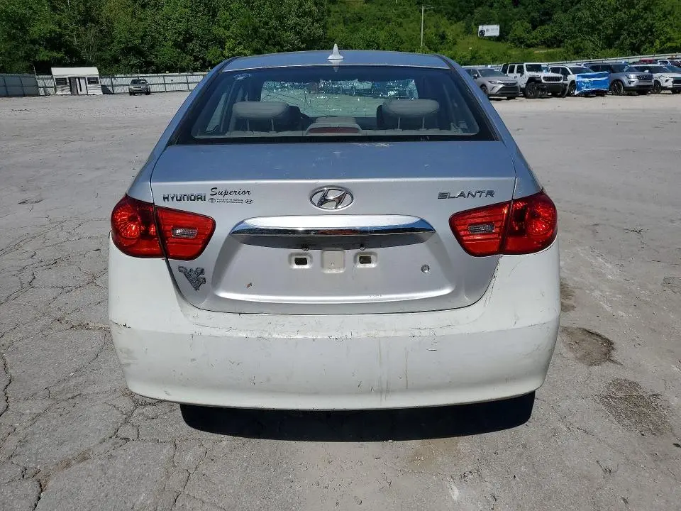 2010 HYUNDAI ELANTRA GLS  