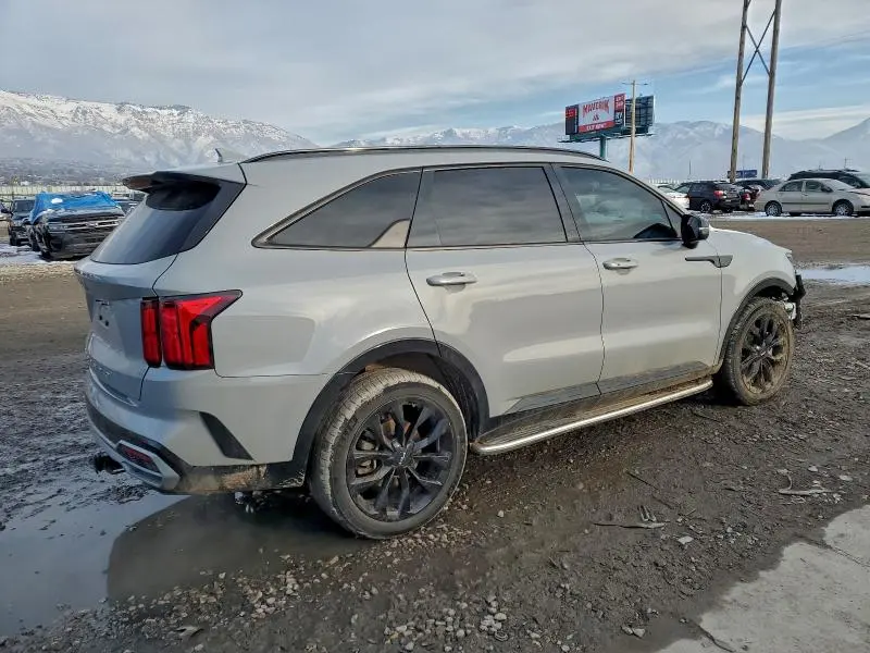 2022 KIA SORENTO SX  