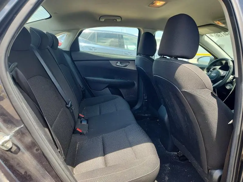 2019 KIA FORTE LXS  