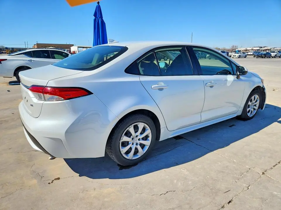 2022 TOYOTA COROLLA LE  