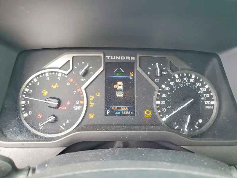 2024 TOYOTA TUNDRA SR5  