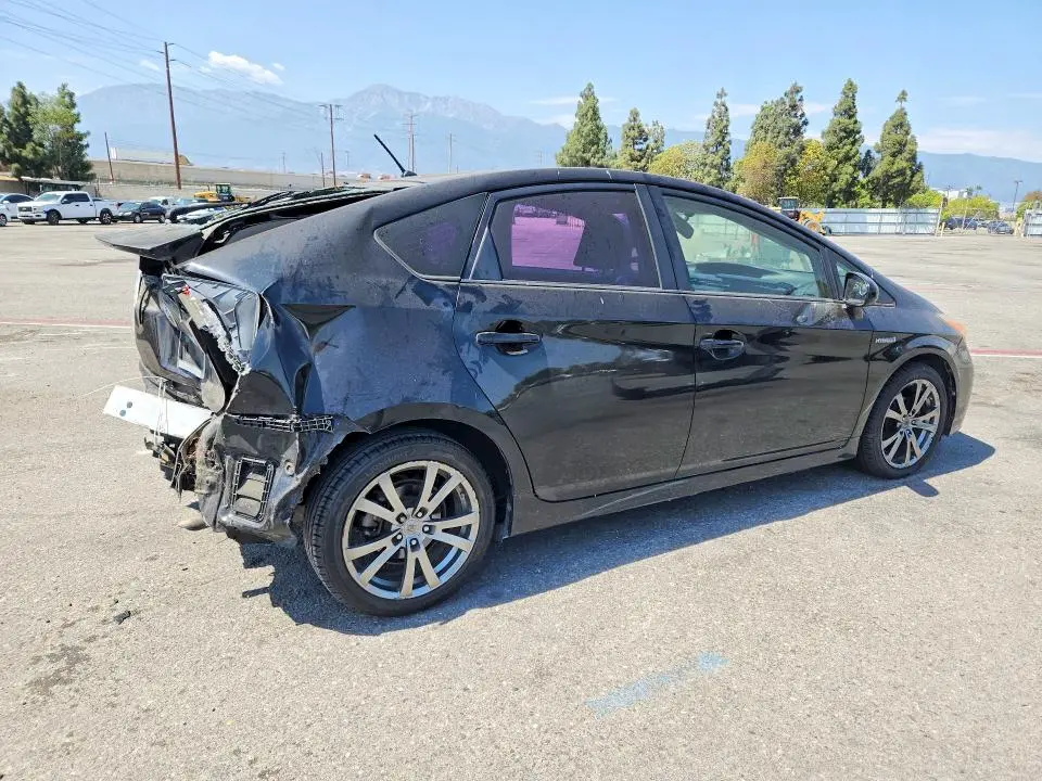 2014 TOYOTA PRIUS TWO  