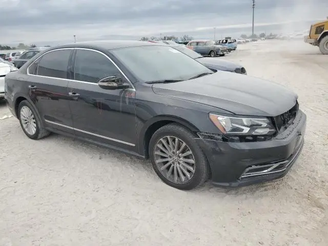 2017 VOLKSWAGEN PASSAT SE  