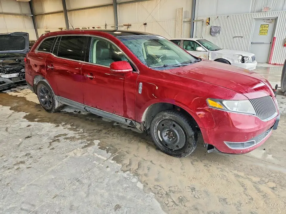 2015 LINCOLN MKT   
