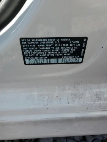 2013 VOLKSWAGEN PASSAT SE  
