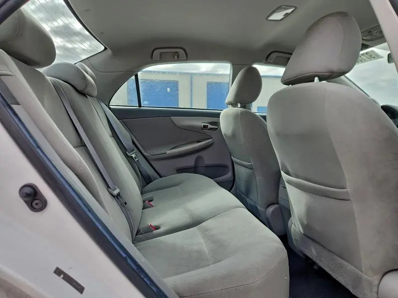 2010 TOYOTA COROLLA BASE  