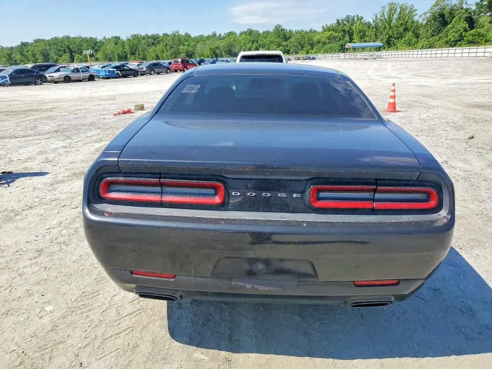 2017 DODGE CHALLENGER SXT  