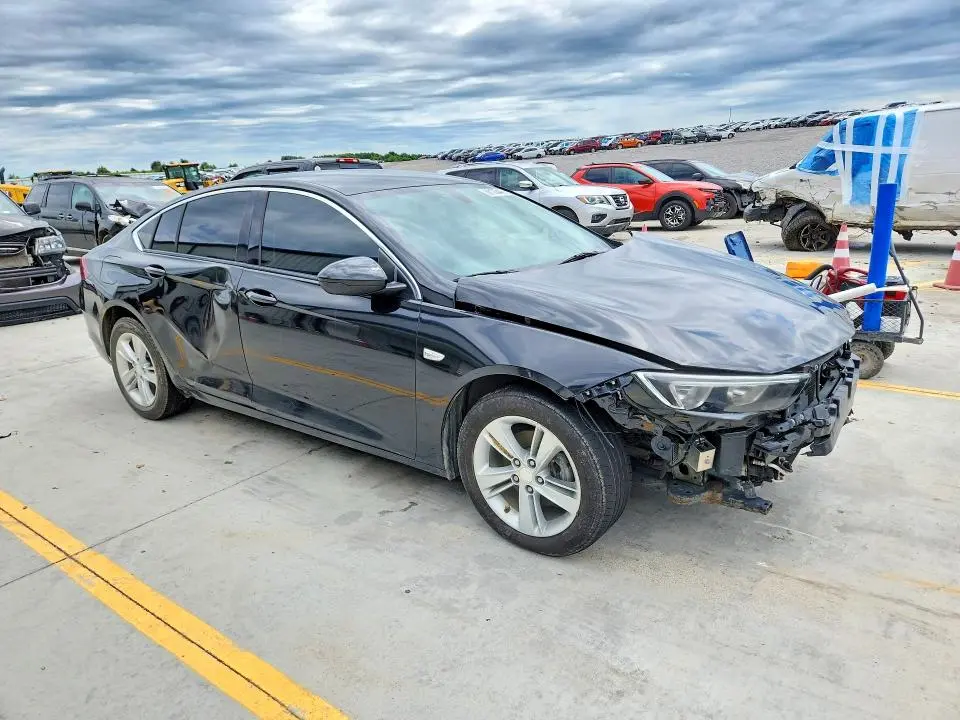 2018 BUICK REGAL PREFERRED  